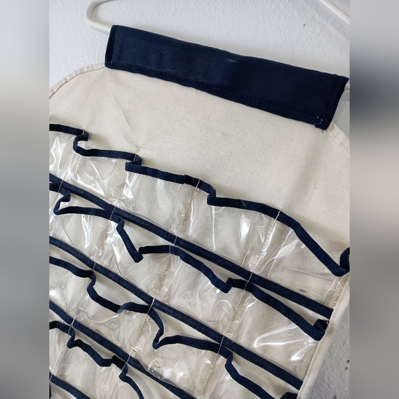 2 PC Set Lillian Vernon 66 Pocket Hanging Organizer - Picture 4 of 6